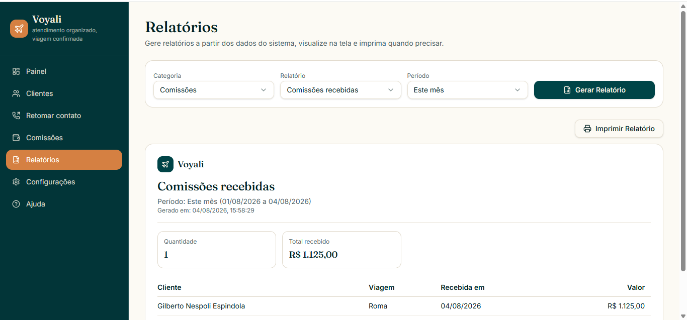 Tela de relatórios do Voyali com filtros de categoria, relatório e período, exibindo comissões recebidas no mês.